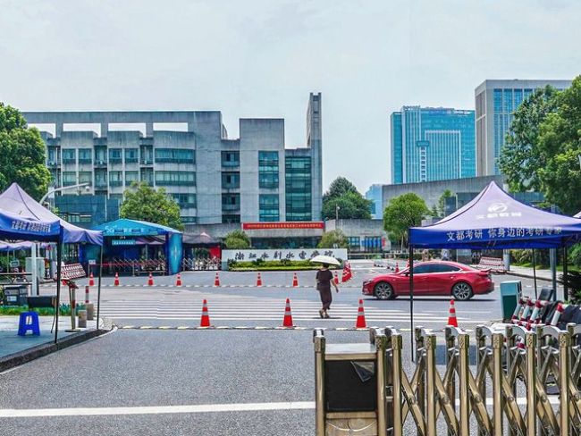 6所电力大学就业率高，在行业内认可度高，适合理科生报考