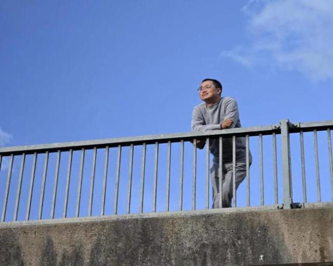 我70后，辞去公职到英国留学，毕业后自主创业