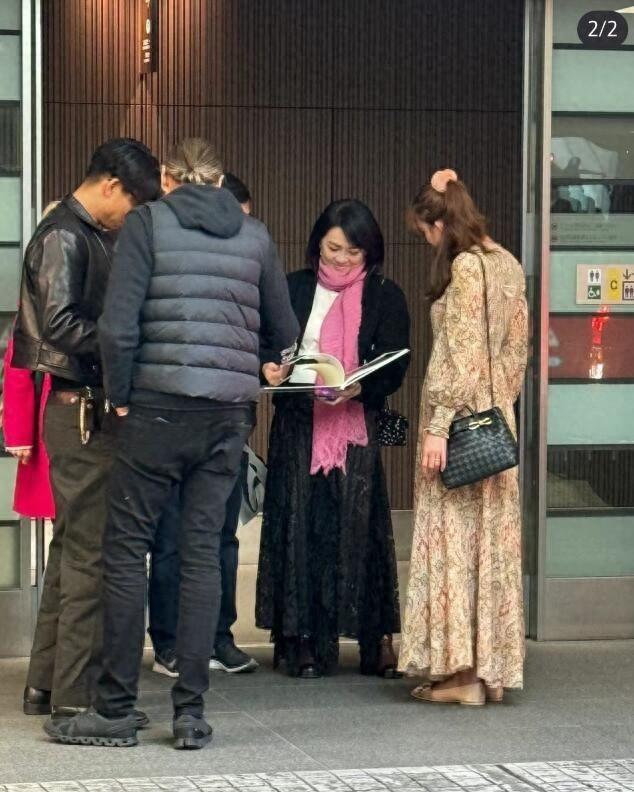 布料行业展现出前所未有的多样性与活力