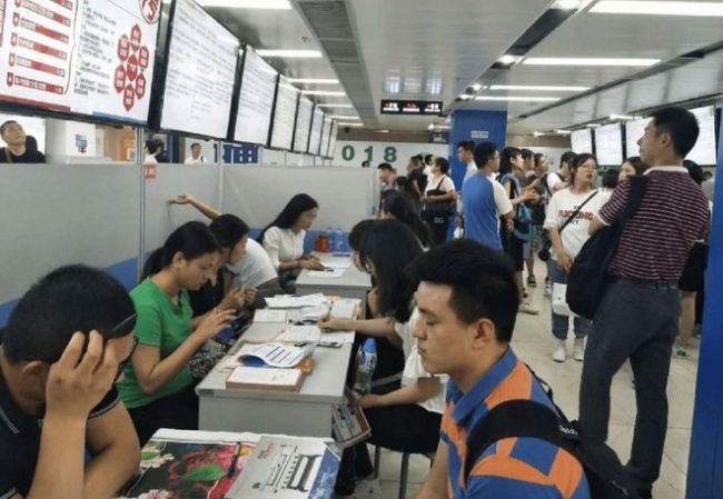 再先进的社会也用不到那么多大学生,复旦教授发表言论,令人清醒