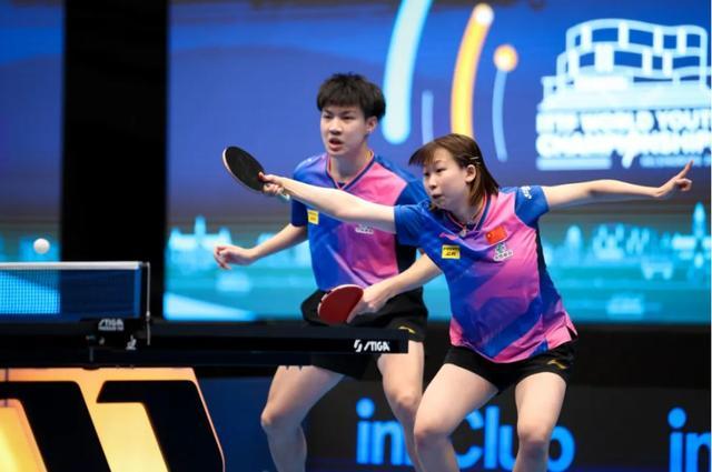 National table tennis player Winning two gold medals in mixed doubles at the World Youth Championship, the Beijing rookie won the second championship.