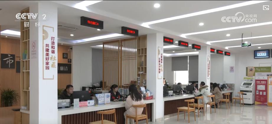// p> <p> em changshu, jiangs, jiangs, jiang, jiang, jiang, jiang, jiang, jiang, jiang, jiang, jiang, jiang, jiang, jiangs, jiang, jiang, jiang, jiang, jiang, jiang, jiang, jiang, jiang, jiang, jiang, jiang, jiang. A vila de Zhaoshi, cidade de Meili, também estava ocupada com assistência de emprego antes do festival. Para os jovens que voltam para casa e os trabalhadores, Li Xiaomu verifica as informações de emprego todos os dias e fornece assistência e encaixe oportunas. </p> <p class = 