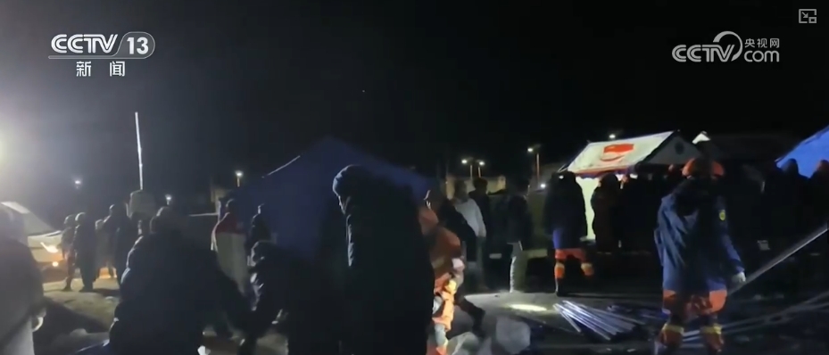 /> </p> Система силовой силовой системы также в течение ночи на ночь. Сайт переселения может быть построен в 13:00 8 января, чтобы удовлетворить потребности пострадавших для отопления, приготовления пищи и т. Д. src = 