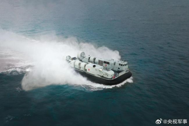 Super Burning Screen! Maritime Training of the Southern Theater Command Naval Landing Ship Brigade