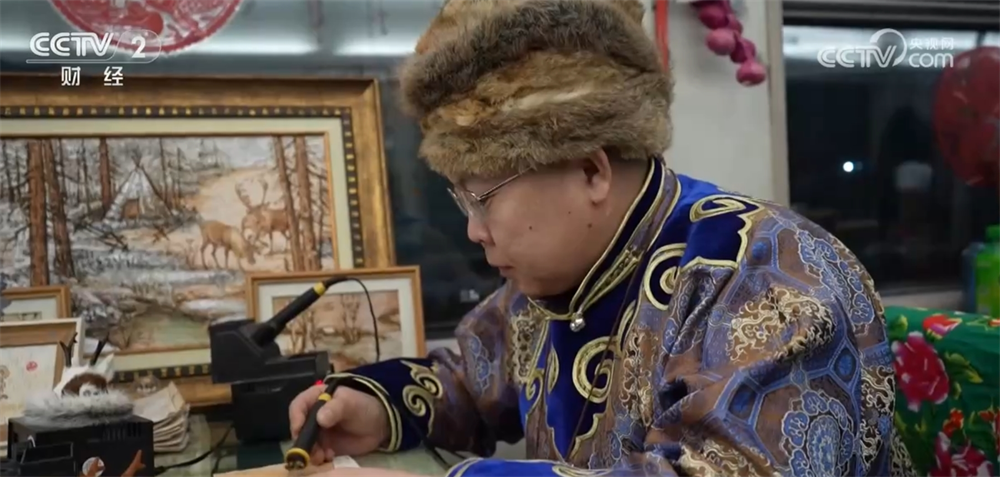 /> </p> <p> shi lei, железнодорожный шрифт сказал: «В первый год после успешного заявления на китайский Новый год мы создали этот нематериальный поезд культурного наследия, а также подготовили замечательные янко, эрпентин танцы для всех в обеденной машине». src = 