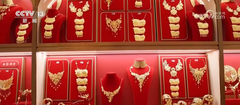 /> </P> <p> <p> <p> <p> <p> <p> <p> <p> <p> <p> <p> usw. Der Verkauf von Gold nach dem internationalen Goldpreis und immer mehr Menschen in Hongkong sind eher bereit, nach Shenzhen Shuiibei zu kommen, um Gold zu kaufen. </p><p >Yunnan: New Year's flowers enter the market early, and the Dounan flower market is facing a peak in consumption </p><p class=