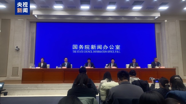 bu yıldan itibaren yeni primlerin% 30'una yatırım yapacaktır. Data-Source = 