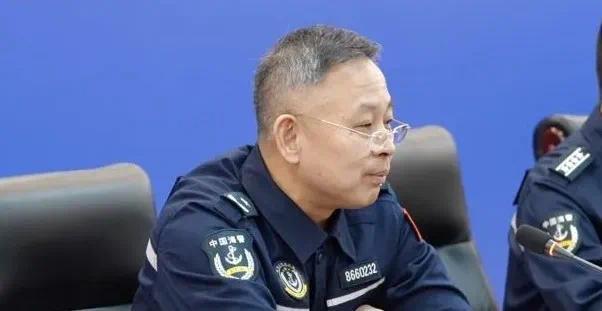 elicotteri basati su navi + grandi pattugliatori in trasferta nel nord e nella legge della legge della Cina