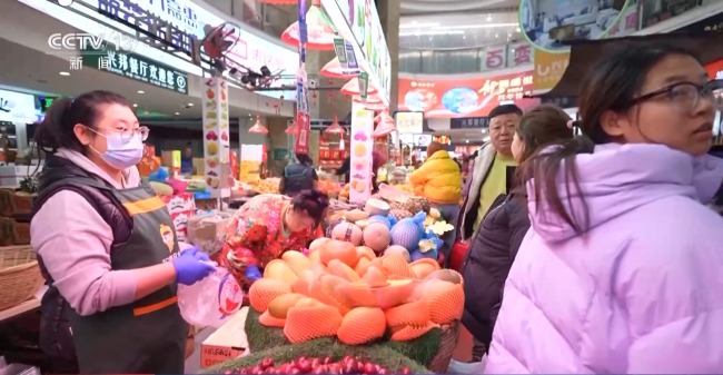 New Year Fire Prevention What are the firefighters born in the 1990s busy before the New Year?