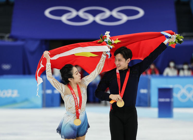 在“尔滨”|看亚冬之城燃动冰雪激情