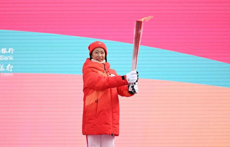 在“尔滨”|看亚冬之城燃动冰雪激情