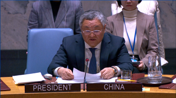 China fordert die Stärkung der internationalen Anti-Taterismus-Kooperation, um alle Forms von Terrorism und Terrors zu kämpfen. Seine Rede, dass der Terrorismus derzeit zunimmt, und die terroristische Bedrohung der internationalen Gemeinschaft ist immer noch komplex und schwerwiegend. Der Sicherheitsrat sollte weiterhin die Terrorismusbekämpfung auf der Tagesordnung priorisieren, sich an die 