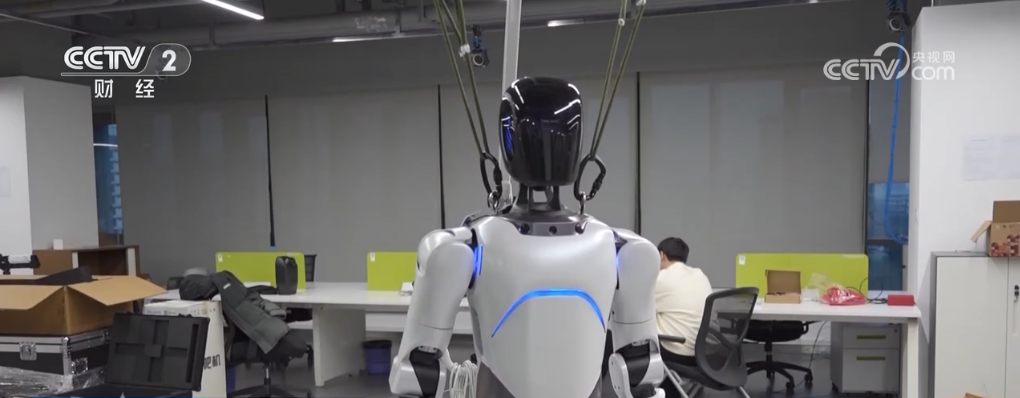 /> </> </Plow. Nachgeschaltete kommerzielle Anwendungen der Industriekette haben viele Unternehmenslayouts angezogen. Der Leiter eines Roboter -Forschungsinstituts in Hangzhou sagte, dass die Schaffung eines Körpers nur der erste Schritt sei und es noch weit von einem Roboter mit einem klugen 
