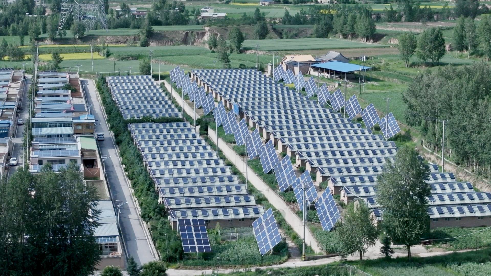 // </p> </p> unter> unter> -Antaster. Heute, im Dorf Banyan, stehen die Innenhöfe einzeln an, und jeder Haushalt verwendet einen sauberen, sicheren und warmen elektrischen Kang, und Photovoltaik -Paneele bringen 