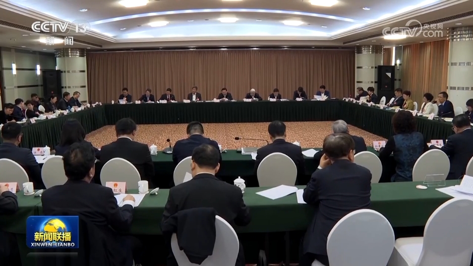 /> </p> <p> birlikte gidin ve görevinizi üstlenin, yelken açın ve tekrar yola koyun. Temsilciler yeni yolculukta, Parti Merkez Komitesi çevresinde çekirdek olarak Yoldaş Xi Jinping ile daha yakın bir şekilde birleşmemiz, güvenimizi güçlendirmemiz, ilerleme için çaba göstermemiz ve Çin tarzı modernizasyonu teşvik etmek için yeni katkılarda bulunmamız gerektiğini söyledi. </p>               </div>
              
          </div>
          
          <!--<div class=