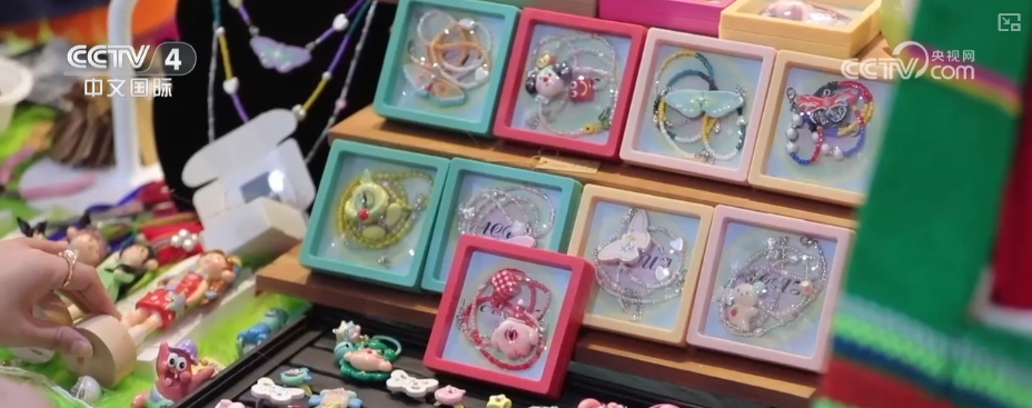 /> </> <p> <p> indeks popularitas operasional dari pengoperasian popularitas pengoperasian Popularitas kecil. Tahun-ke-tahun di bulan Maret, menunjukkan bahwa penjualan komoditas kecil yang dekat dengan kehidupan penduduk terus tetap kuat dan bersemangat, dan permintaan konsumsi mata pencaharian orang semakin cepat. Pemulihan Konsumsi Layanan Kehidupan, Santai dan Hiburan, Industri Katering sedang booming </p> <p class = 