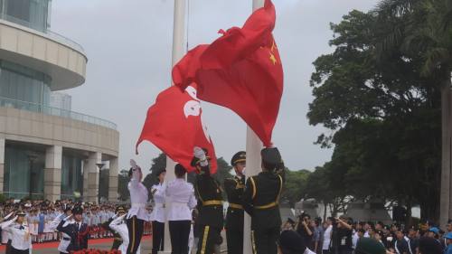 (多圖)金紫荊廣場五四升旗禮2025 (多圖)金紫荊廣場五四升旗禮2025