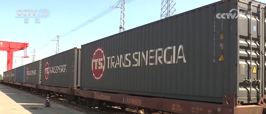  أن أكثر من 80 ٪ من البضائع على منصتها تأتي الآن من الصين. وهي تعلق أهمية كبيرة على خدمات ميناء الأراضي الدولي شيجيازهوانغ ، ويحملون سلعهم الصينية إلى أوروبا. </p> <p class = 