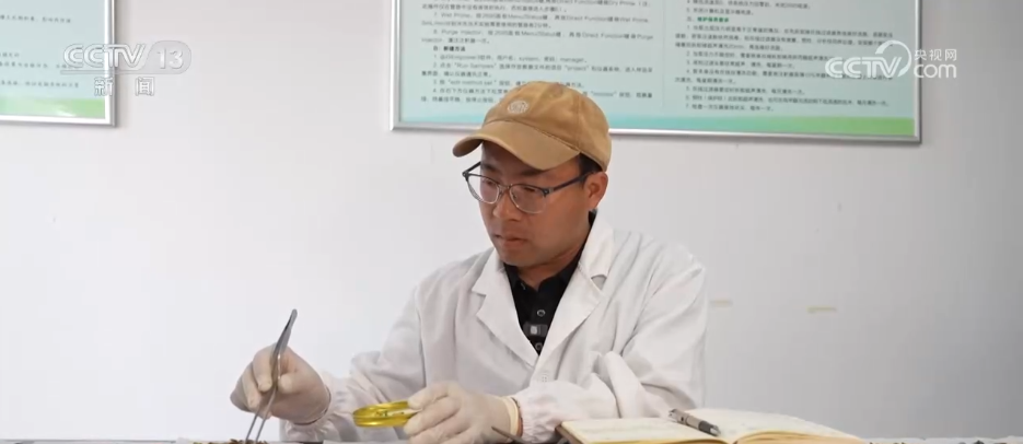 /> </p> <p> sobre los años, Wu Yong y su equipo tiene 30 vitaminecidos. examinó y cultivó más de 10 variedades de vitamino con buena resistencia a las enfermedades y alto rendimiento, y promovió con éxito la actualización de variedades de casi 10,000 mu de bases de vitaminus. También propuso una serie de contramedidas como la estandarización de la siembra de Yuzu, y proporcionó una referencia importante para la siembra estandarizada de Yuzu en muchos aspectos, como la identificación de germoplasma, la purificación y la revitalización, y la mejora del manejo de la siembra. El líder evaluó Wu Yong: 