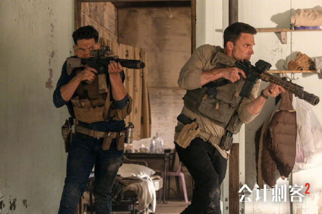 年度动作大片《会计刺客2》今日上映 兄弟联手破解致命阴谋