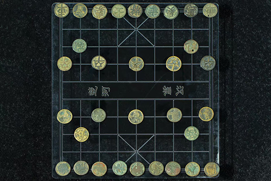 宋代中国铜象棋子。主办方供图
