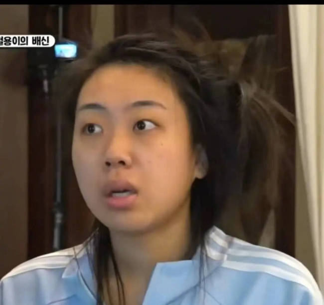 李泳知素颜上节目被吐槽邋遢：照个镜子有那么难吗