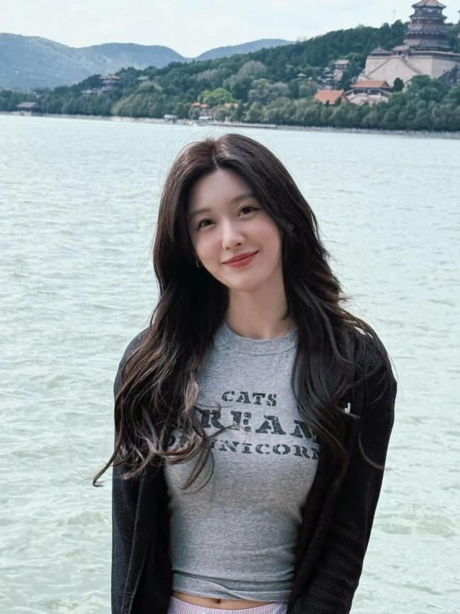 王子璇腰伤旧疾复发 无奈退出新剧拍摄静养治疗