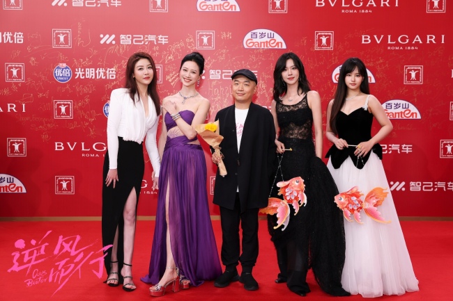 电影《逆风而行》世界首映口碑获赞“中式热血青春”细腻真实动人