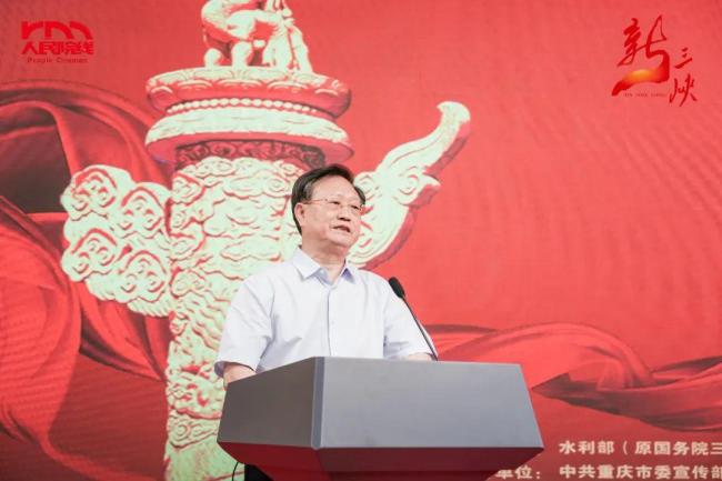 图：湖北省人大常委会党组书记常务副主任李春明致辞