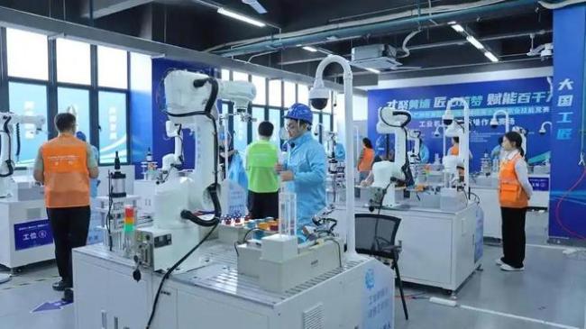 还没毕业就被疯抢！15万起步，百万封顶，2025最值钱专业来了