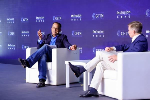 图说：GFTN集团首席执行官Sopnendu Mohanty在外滩大会见解论坛开幕对话 