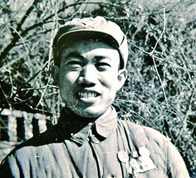 词作者孙海云 资料图片 