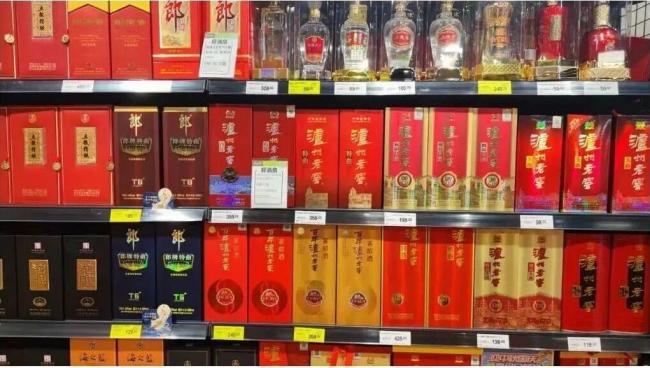 名酒价格微涨难掩“旺季不旺”，“双节”后白酒行情仍承压