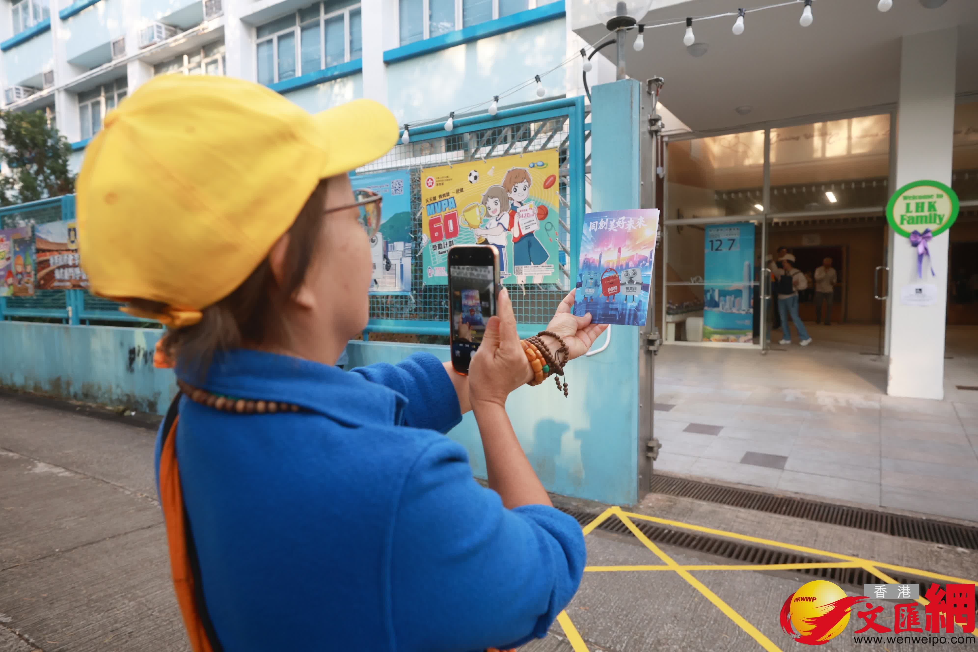 香港教師會李興貴中學投票站情況（香港文匯報記者劉國權攝）