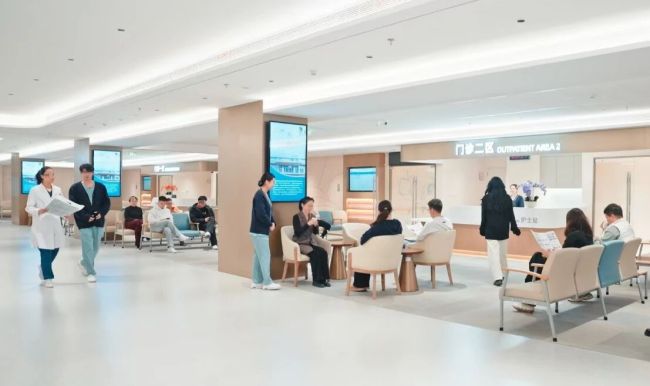 几千美元的核磁共振，在中国只花486元？外国人打“飞的”看病背后…