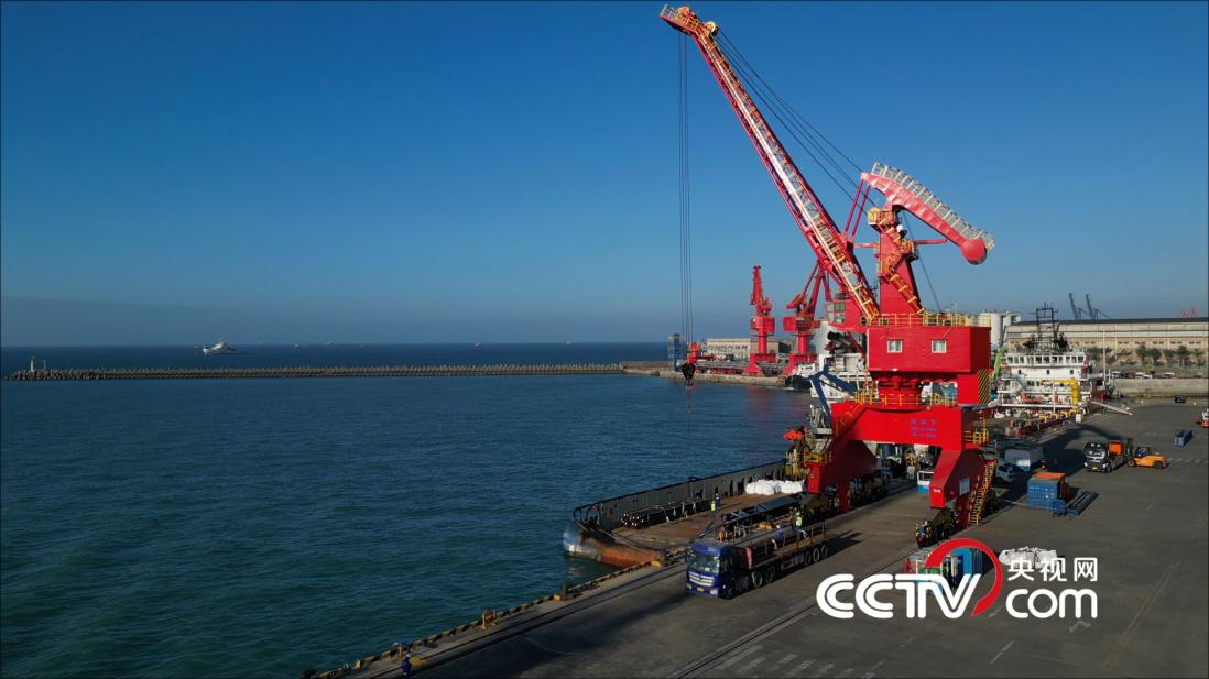 海南基地码头 央视网记者隋佳桐 摄