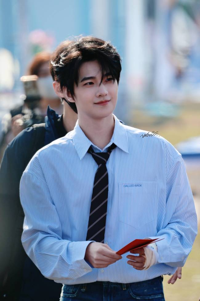 杨洋回应手部骨折:已经在恢复,请大家不要太担心