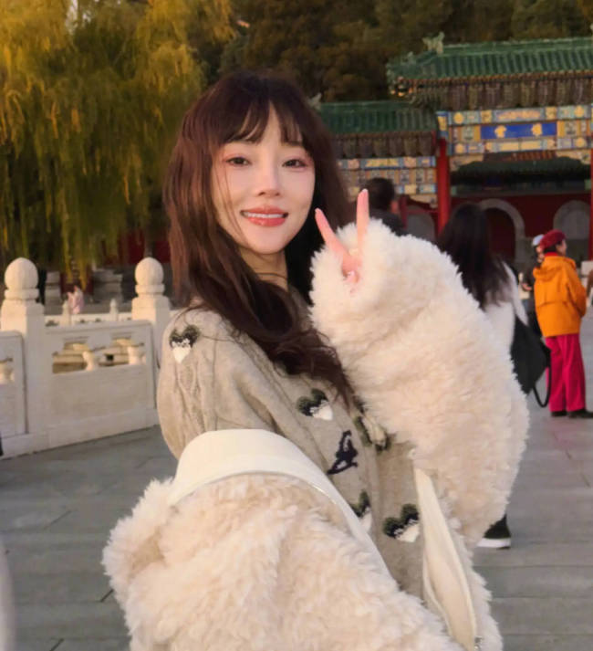 李小璐回应是否上浪姐：没有接触过任何节目