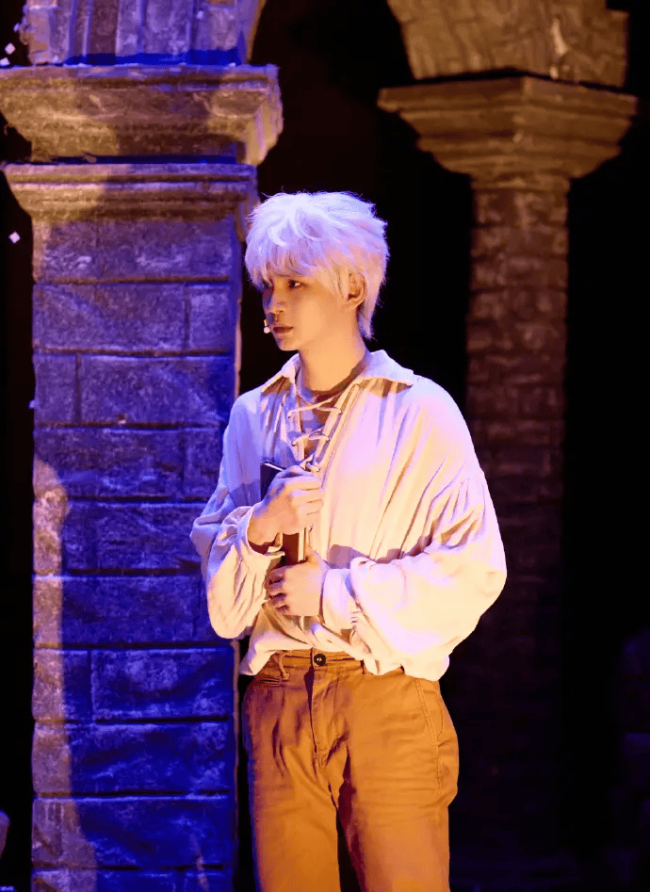 音乐剧演员陈楷称自己被分手 晒两人聊天记录自证