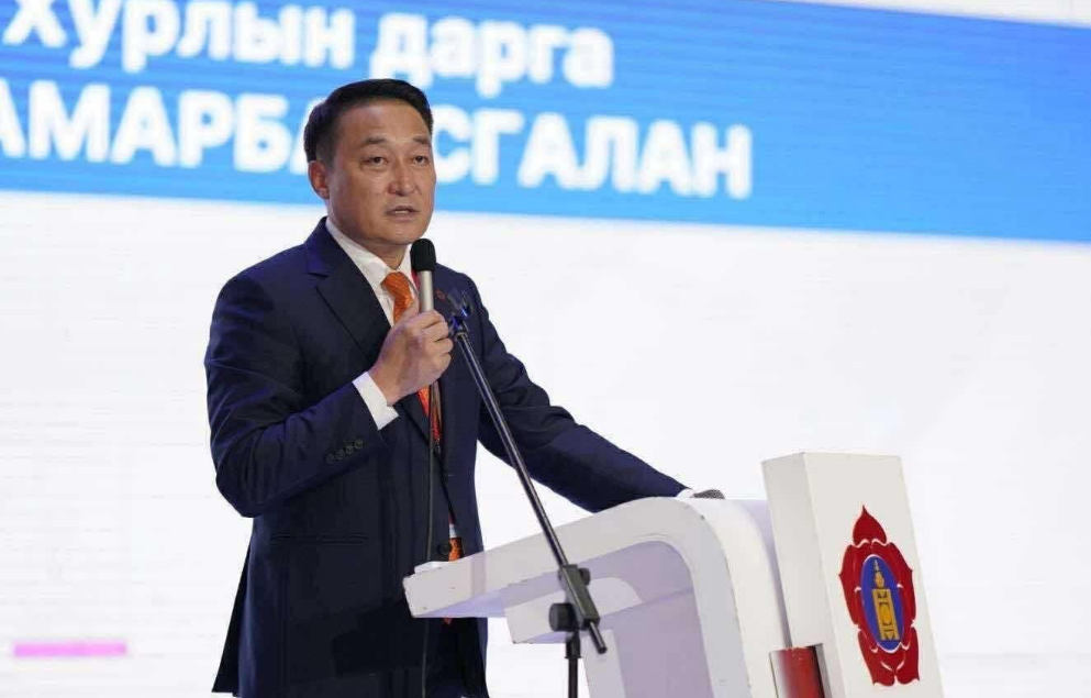 阿玛尔巴伊斯格楞当选蒙古人民党主席 